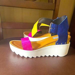 New Steve Madden Keanu sandal